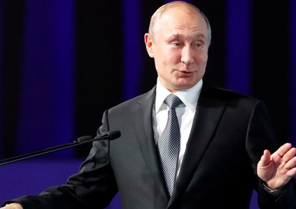 مشعوذ يزعم "التخلص" من بوتين بالسحر