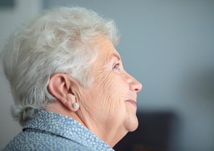 دراسة: الاضطرابات المالية تسرع عملية الشيخوخة