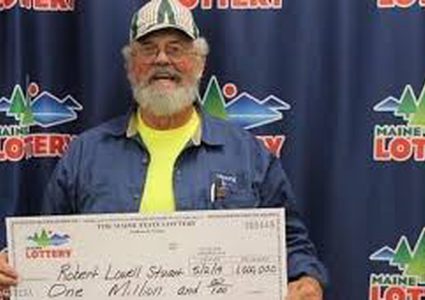 عجوز ربح اليانصيب مرتين في 4 شهور.. ولم يغير شيء في حياته!