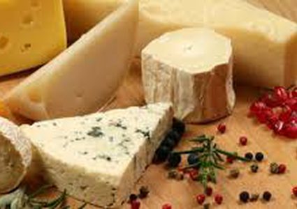 ما هي أبرز فوائد تناول الجبن بشكل يومي ؟