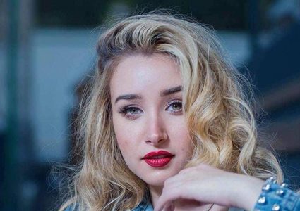 هنا الزاهد تخضع لعملية جراحية