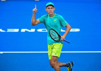 أليكس دي مينو يهزم آندي موريا