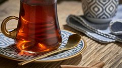 أيهمـا أفضـل كوب الشاي أم فنجان القهـوة لتنشيط الجسم ؟