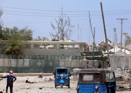 تفجيرات تستهدف قاعدة أمريكية في الصومال‎