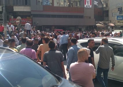 إصابة 10 أشخاص جراء حادث سير بنابلس