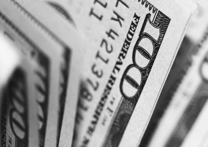 أسعار صرف العملات ليوم الاثنين