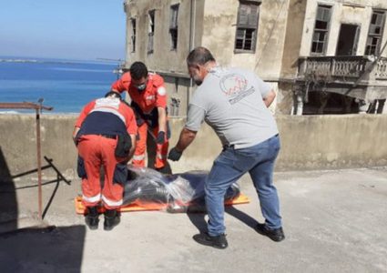 انهيار شرفة منزل في لبنان يكشف جريمة