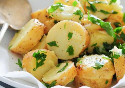 ما هي فوائد البطاطس المسلوقة ؟