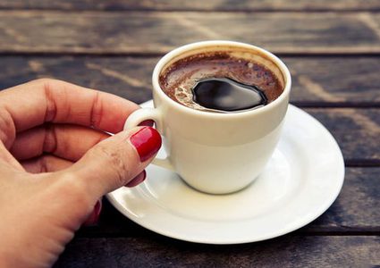 أهم فوائد شرب القهوة الصباحية