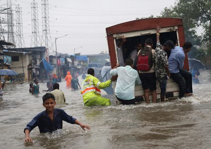 حتى الآن.. 140 قتيلاً حصيلة ضحايا الأمطار شرق الهند