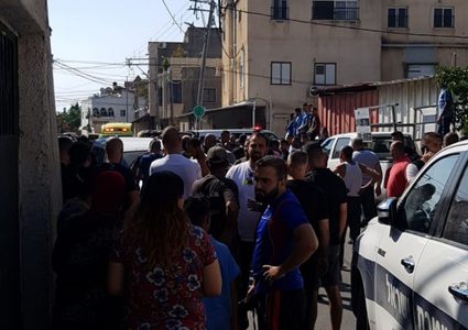 مقتل شقيقين في إطلاق نار بالداخل المحتل