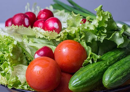 لماذا عليك التوقف عن تناول الخضراوات النيئة في الحال ؟
