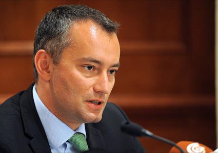ميلادينوف: مستعدون للإشراف على الانتخابات في فلسطين