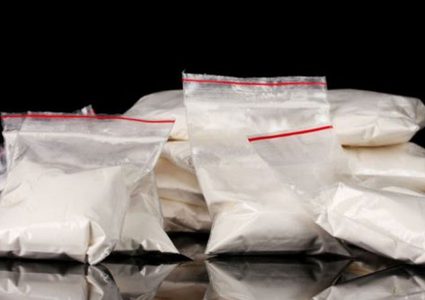 نجاة تجار مخدرات بفضل أكياس العوم!