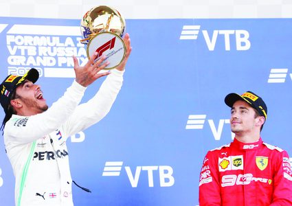 هاميلتون يفوز بجائزة روسيا الكبرى