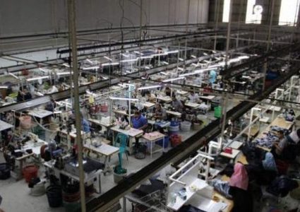 اغلاق مئات المصانع في قطاع غزة بسبب الحصار