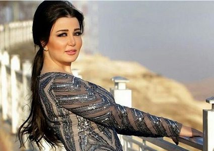 جيهان عبد العظيم تفاجئ الجمهور بشكلها