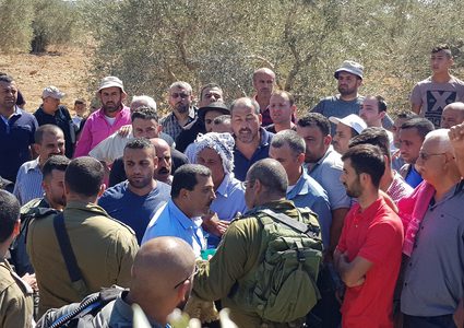 الاحتلال يعيد فتح طريق العيون شرق قلقيلية