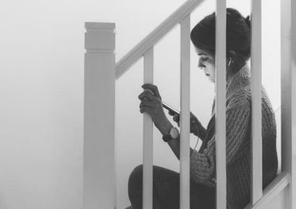 دراسة: الاستغناء عن الفيسبوك يجعل البشر أقل اكتئابا وأكثر إنتاجية