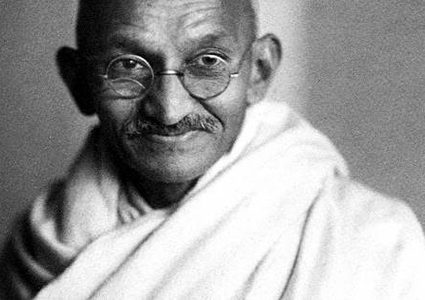 الهند.. سرقة رماد جثة المهاتما غاندي في ذكرى ميلاده الـ150