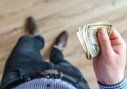 دراسة: إنخفاض الدخل يزيد فرص الإصابة بمشاكل دماغية