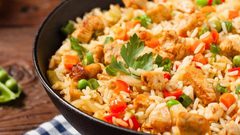 ارز بالدجاج والخضار