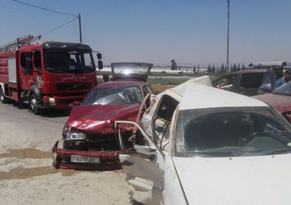 الدفاع المدني: 10 إصابات في حادث سير غرب طولكرم