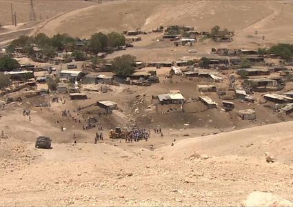 مخطط إسرائيلي لتحويل الخان الأحمر لمكب نفايات