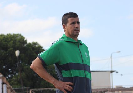 إدارة نادي شباب رفح تقبل استقالة الكابتن نادر النمس