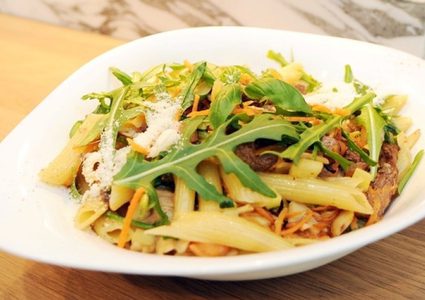 مكرونة باللحم