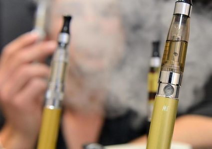 دراسة: السجائر الإلكترونية الخالية من التبغ تسبب سرطان الرئة