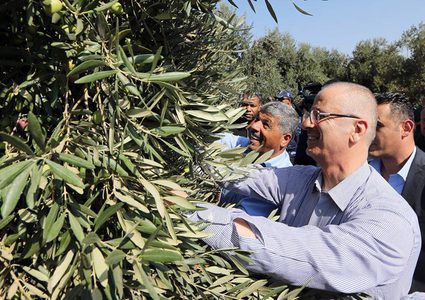الحمد الله: شعبنا سيبقى وينتصر بصموده وإرادته