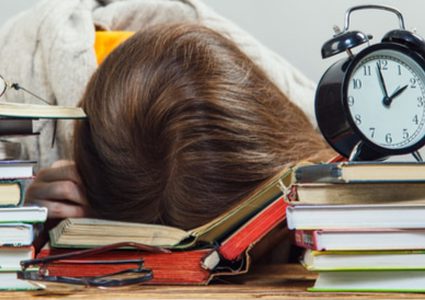 كيف تعزز ذاكرتك خلال فترة الامتحانات ؟