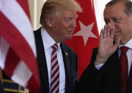 تركيا تستدعي سفير واشنطن بأنقرة بعد الهجوم شمالي سوريا