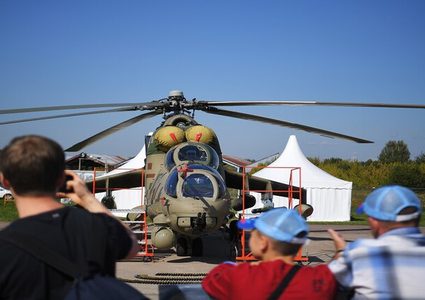 طائرة "روسية" تدمر منصة عرض عسكري