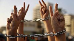 ستة أسرى يواصلون إضرابهم عن الطعام