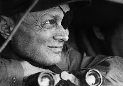 "يسرائيل هيوم" تكشف مخاوف موشيه ديان في حرب أكتوبر 73