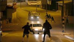 مستوطنون يهاجمون مركبات المواطنين بين نابلس وقلقيلية