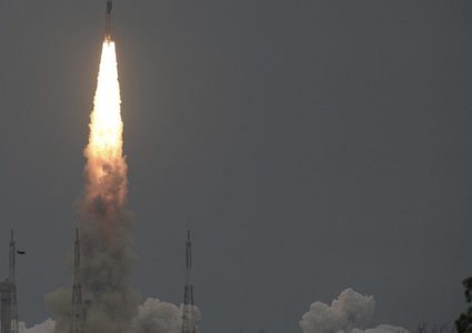 قمر صناعي بحجم ثلاجة لاكتشاف منطقة التقاء الهواء بالفضاء