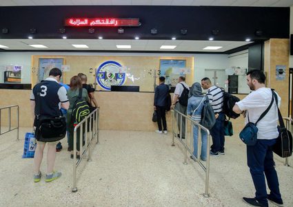 "معبر الكرامة": الشرطة توقف 99 مطلوبًا جنائياً