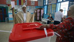 7 ملايين تونسي ينتخبون اليوم رئيسهم الجديد