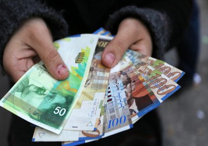 وزارة المالية تكشف عن موعد صرف دفعات مستحقات الموظفين