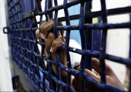 عائلة الأسير الجريح أبو عبيد تناشد لإجراء عملية جراحية له