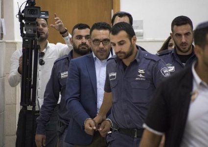 قوات الاحتلال تعتقل محافظ القدس