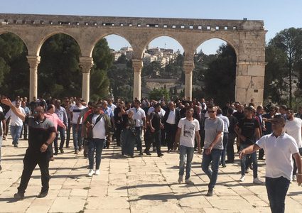 "الأخضر" السعودي يصل المسجد الأقصى