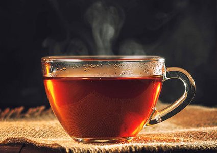 باكستاني يضرب زوجته بالفأس على رأسها لأنها رفضت إعداد الشاي