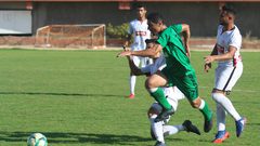 نادي الصداقة ونادي غزة الرياضي خلال مباراة الدوري الممتاز