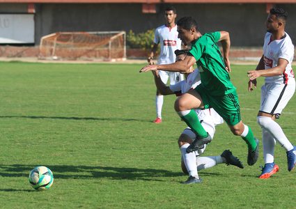 نادي الصداقة ونادي غزة الرياضي خلال مباراة الدوري الممتاز