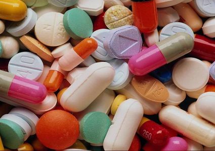 فنزويلا.. نقص الأدوية يدفع المرضى للعلاج بالأعشاب والشعوذة !