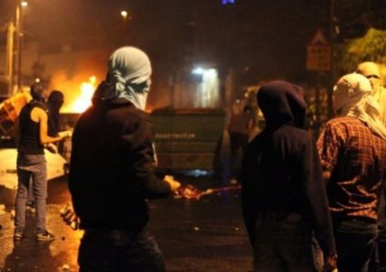 اصابات بالرصاص الحي وبالاختناق عقب اقتحام المستوطنين قبر يوسف